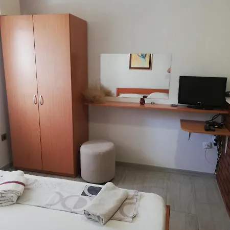 Apartments&rooms Sb