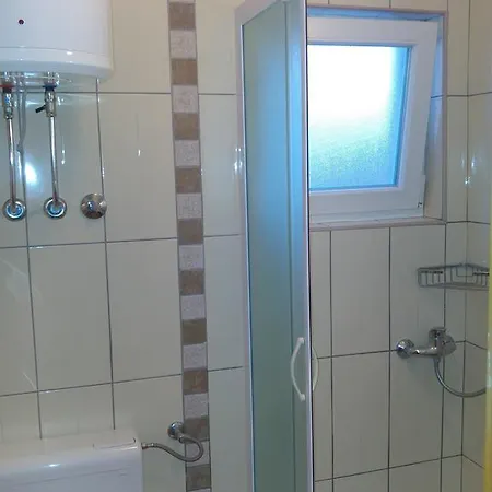 Apartments&rooms Sb *