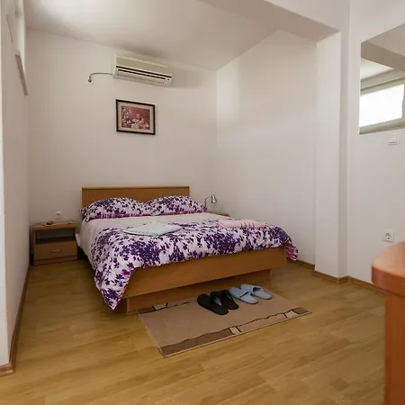 Apartman Apartments&rooms Sb